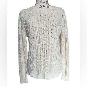 Cynthia Rowley Cream Cable-Knit Scoop Neck Sweater. Size M